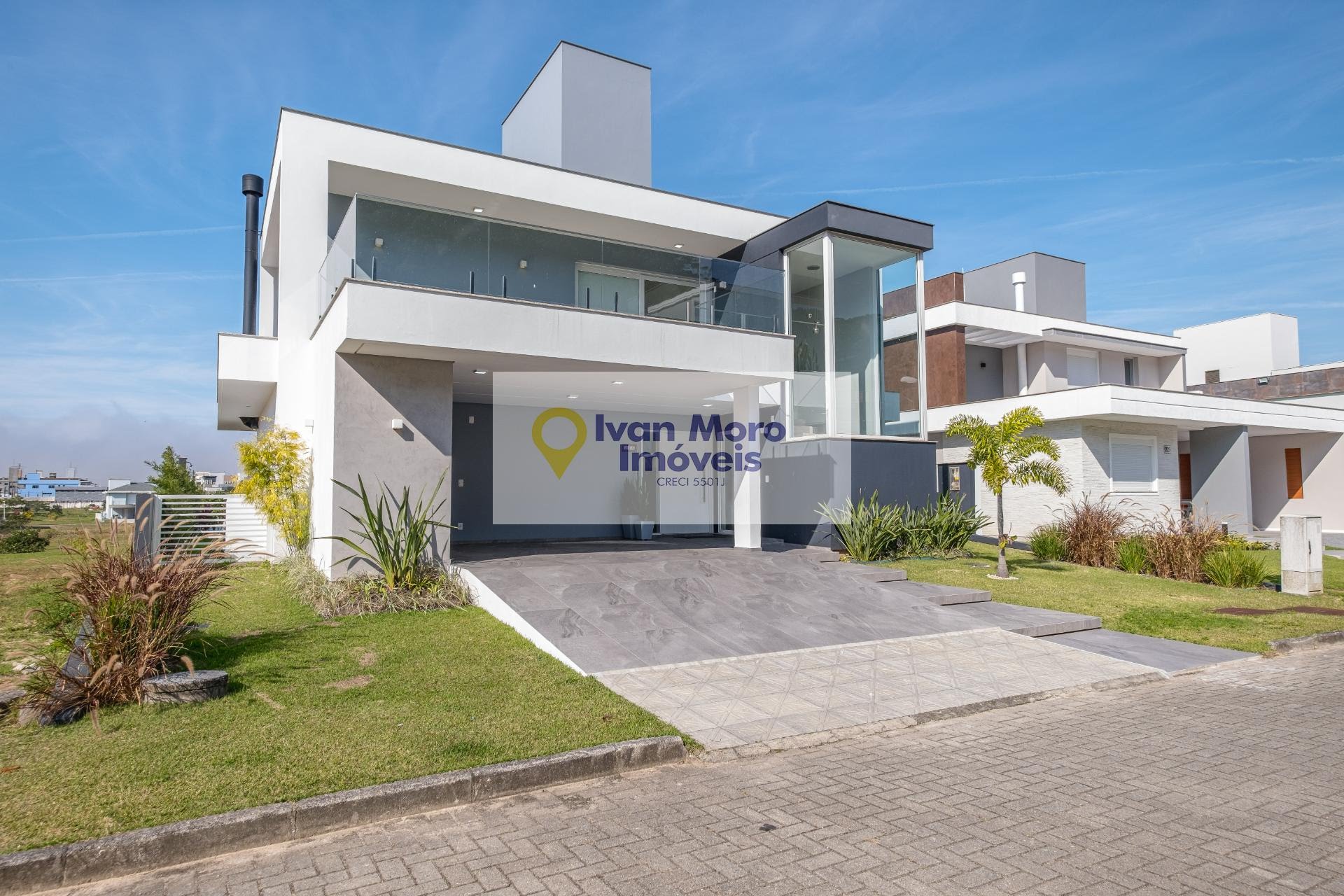 Casa à venda com 4 quartos, 4 banheiros, 2 vagas e 290m² no Ingleses Norte, Florianópolis — foto principal