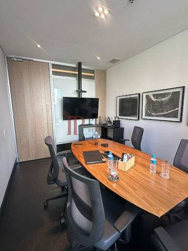 Conjunto comercial mobiliado no Itaim Bibi  