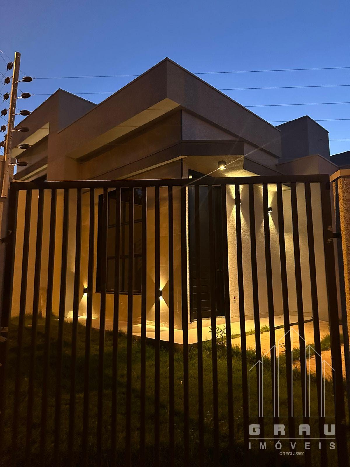 Casa no Loteamento Vila Maria  -  Foz do Iguaçu