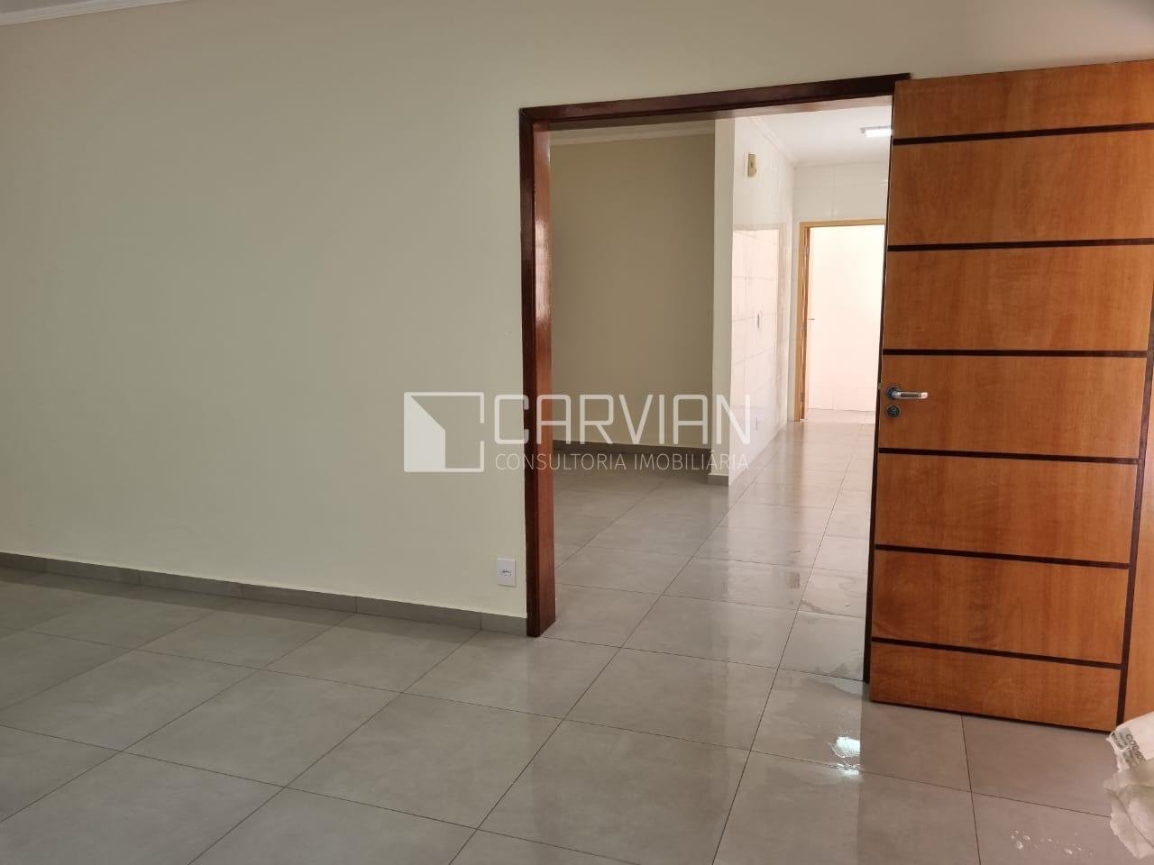 Casa à venda com 3 quartos, 1 suíte, 2 vagas e 122m² no Subsetor Oeste - 5 (o-5), Ribeirão Preto (SP) — foto 5 de 16