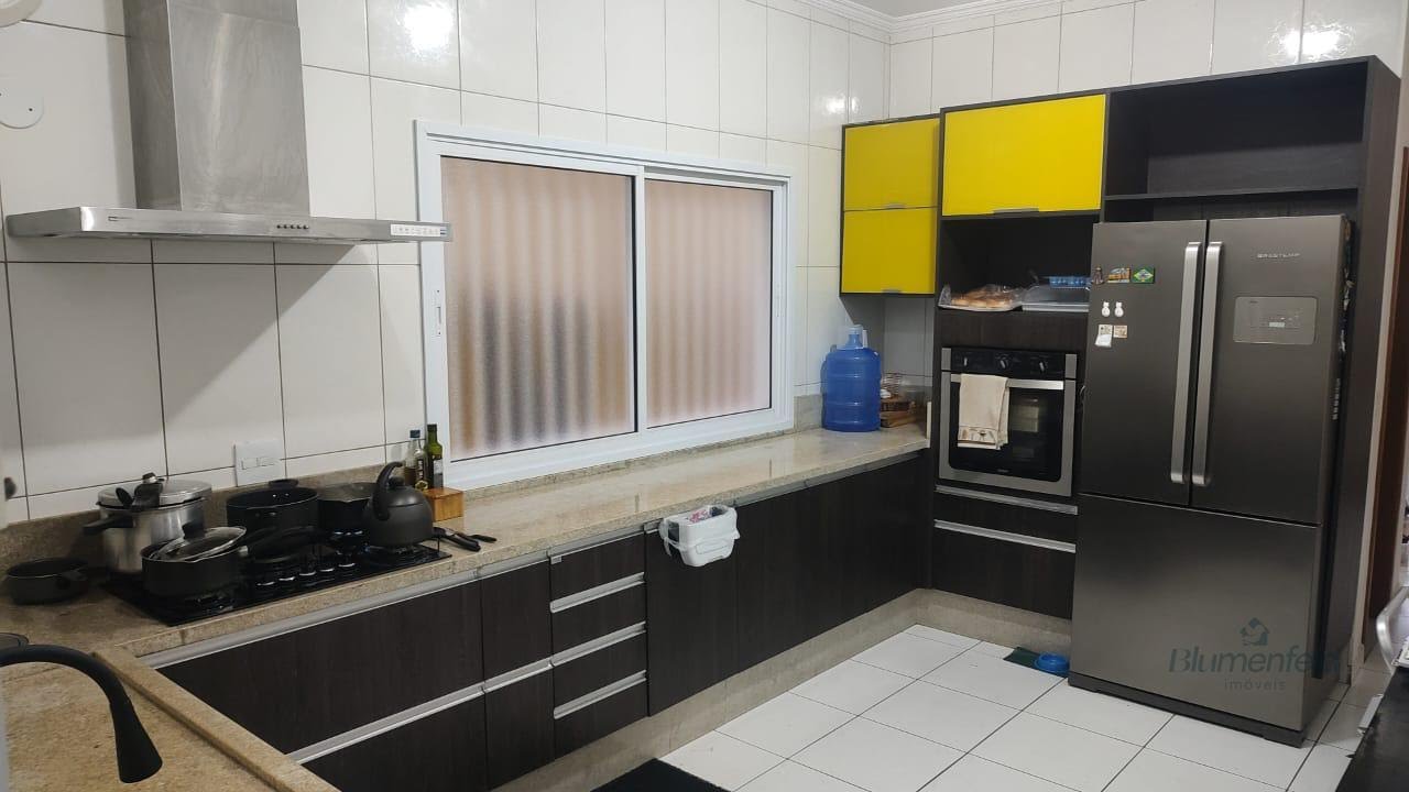 Casa à venda com 3 quartos, 3 suítes, 2 vagas e 200m² no Center Ville, Arujá (SP) — foto 9 de 29