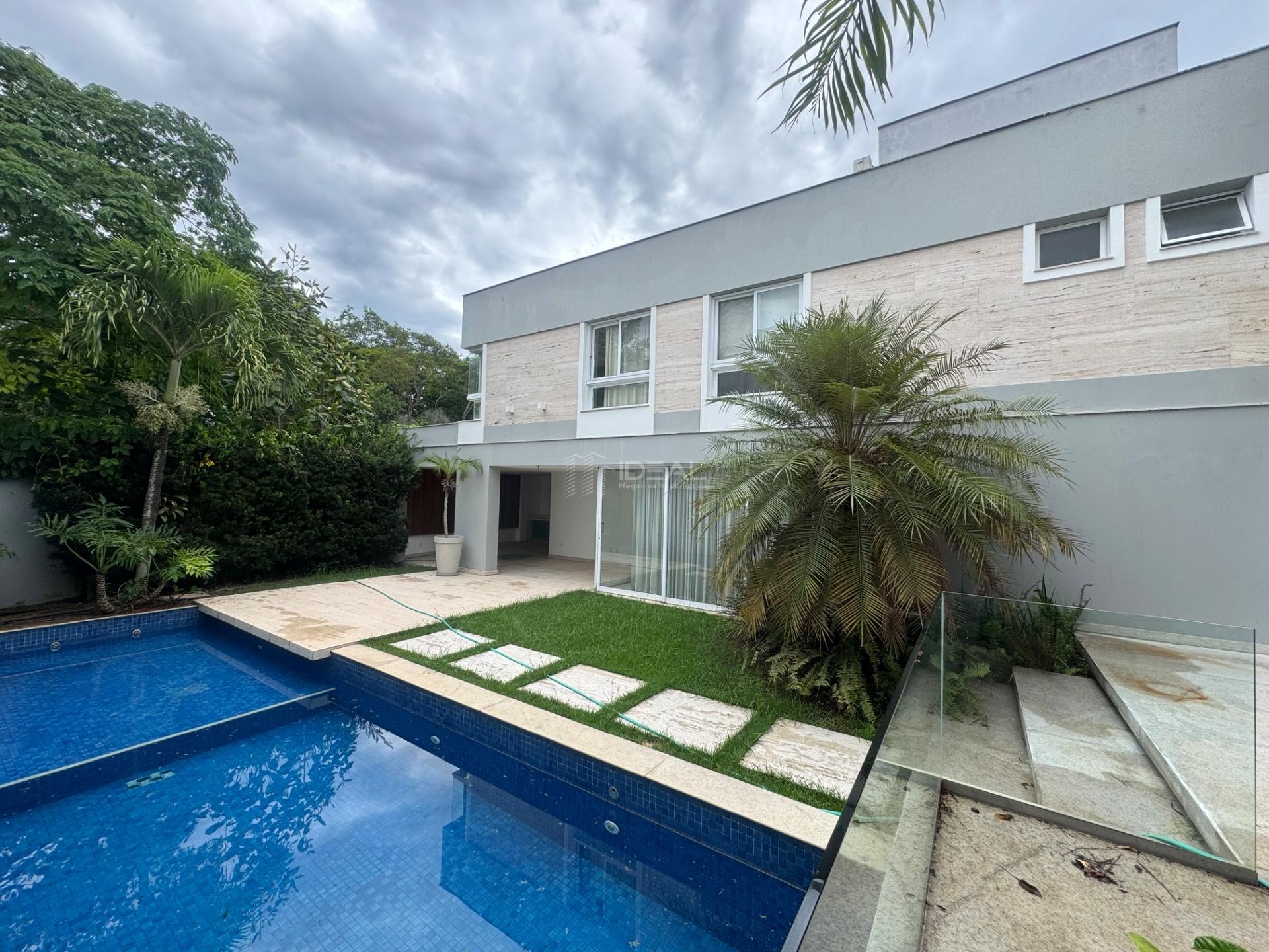Casa à venda com 3 quartos, 3 suítes, 4 vagas e 423m² no Parque Santo Amaro, Campos dos Goytacazes (RJ) — foto 9 de 30
