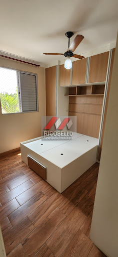 Quarto casal