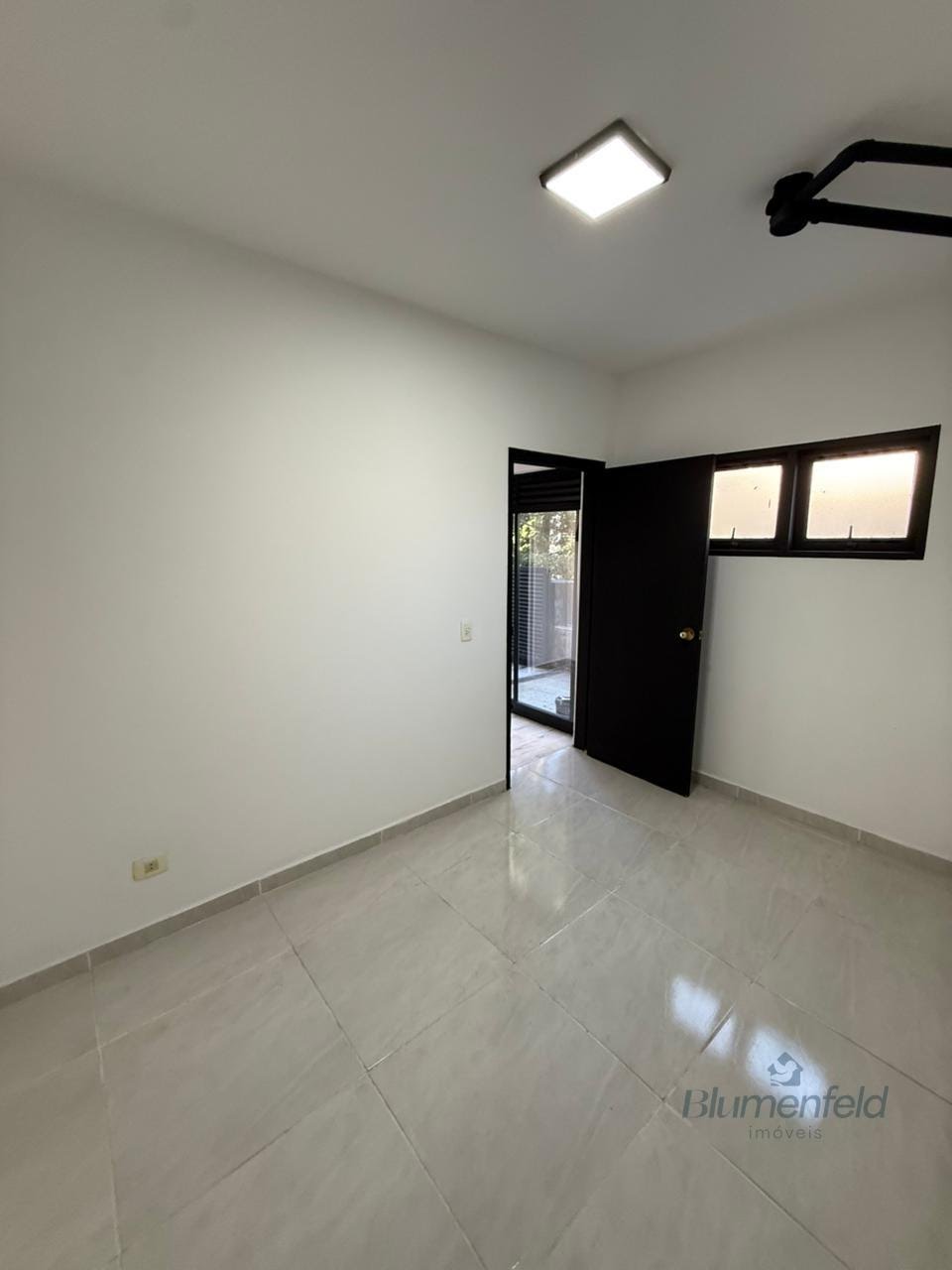 Casa para alugar com 3 quartos, 3 suítes, 4 vagas e 332m² no Arujá Hills III, Arujá (SP) — foto 12 de 30