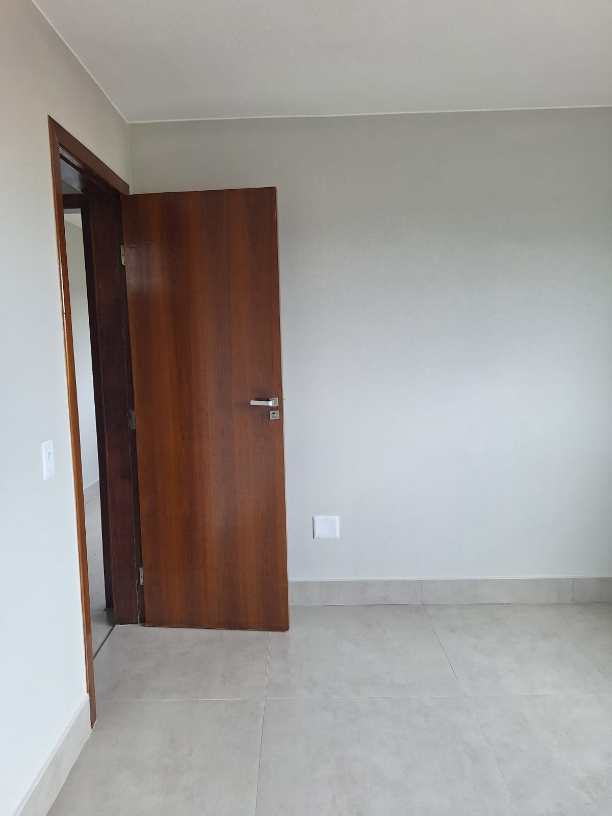 Apartamento à venda com 2 quartos, 1 banheiro, 2 vagas e 70m² no Sobradinho, Brasília — foto principal