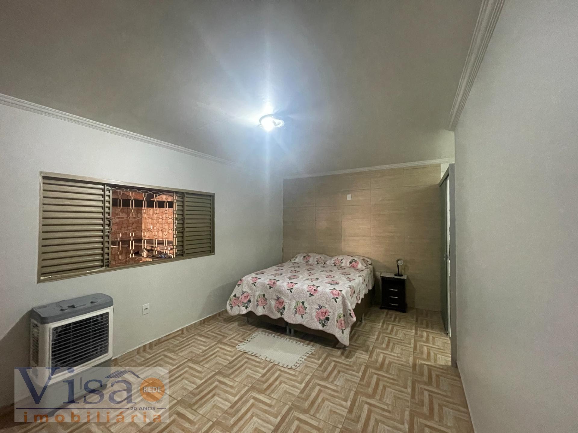Casa à venda com 3 quartos, 1 suíte, 2 vagas e 250m² no Aparecida, Paracatu (MG) — foto 24 de 25