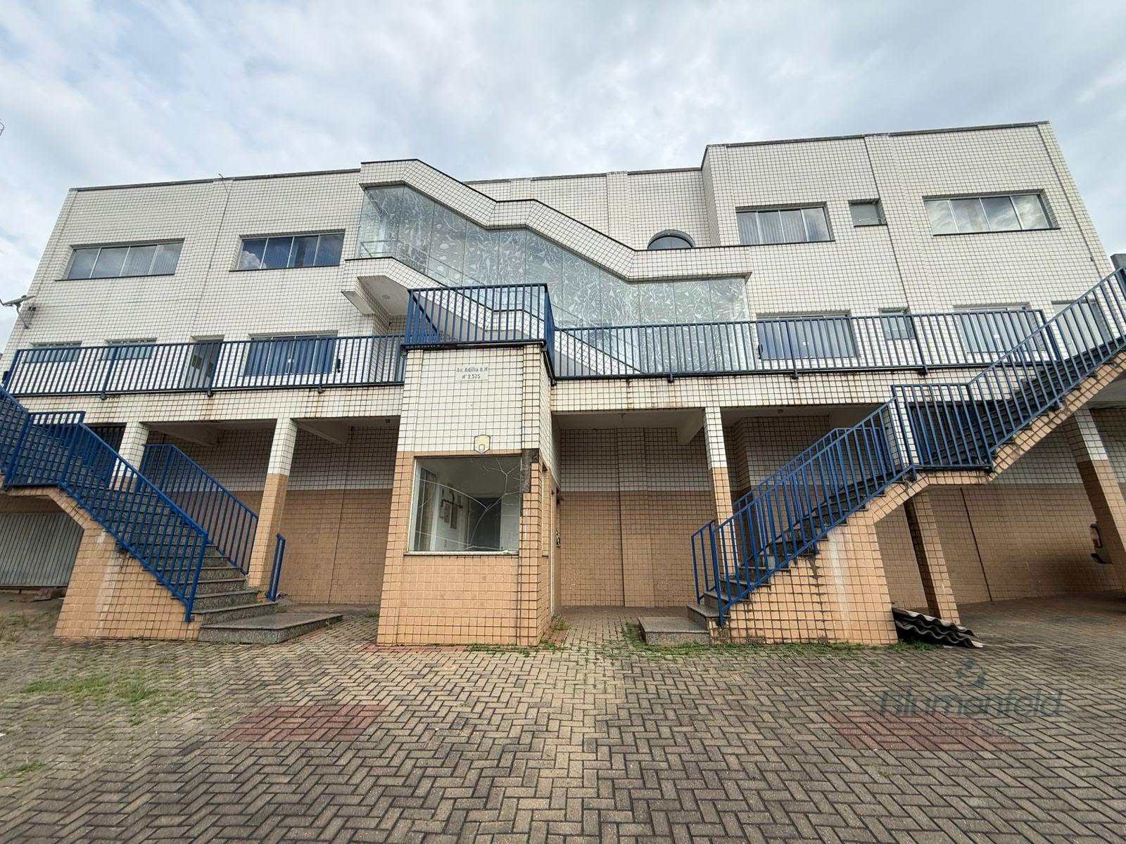 Comercial à venda com 1530m² no Centro Industrial, Arujá — foto principal