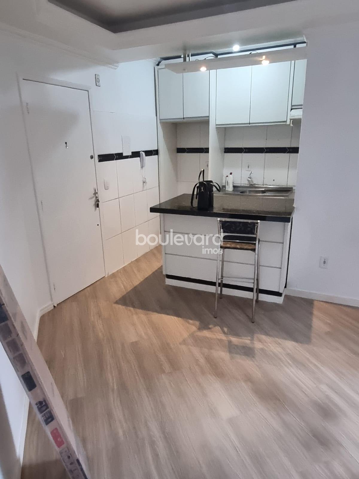 Apartamento à venda com 2 quartos, 1 banheiro, 1 vaga e 47m² no Serraria, São José (SC) — foto 3 de 18