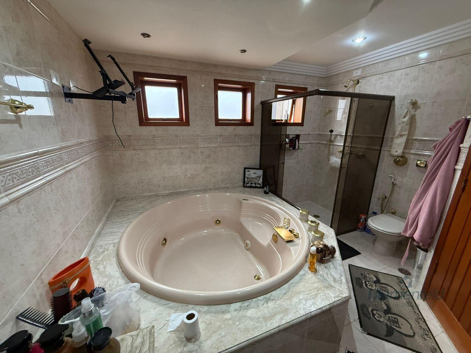 Casa à venda com 3 suítes, 4 vagas e 369m² no Condominio Arujazinho I II III, Arujá (SP) — foto 28 de 30