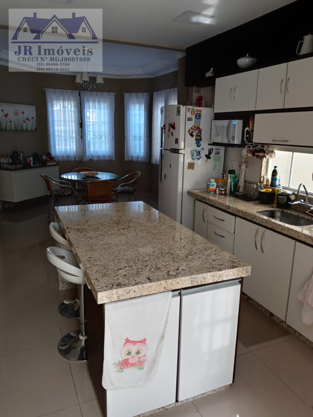Casa à venda com 3 suítes, 2 vagas e 360m² no Jardim Beira Rio, Piranguinho (MG) — foto 10 de 30