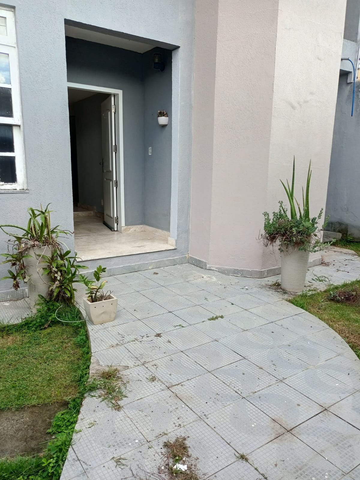 Comercial para alugar com 3 banheiros, 6 vagas e 380m² no Lagoa Salgada, Feira de Santana (BA) — foto 4 de 30