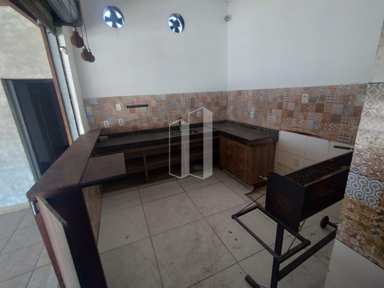 Comercial para alugar com 3 banheiros e 242m² no Parque Anhanguera, Goiânia (GO) — foto 28 de 30