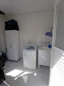Casa à venda com 3 quartos, 2 suítes, 2 vagas e 322m² no Condomínio Residencial Monterey Ville, Mogi das Cruzes (SP) — foto 19 de 23