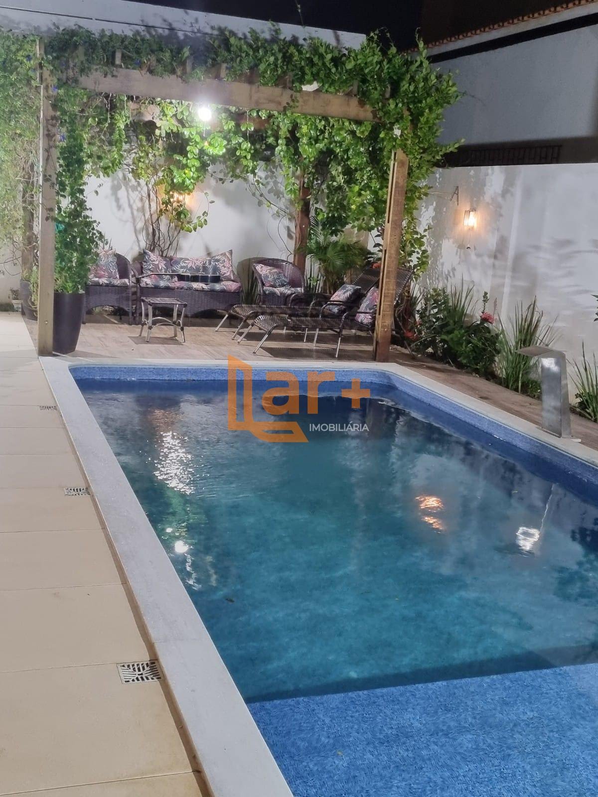 Casa à venda com 5 quartos, 3 suítes, 4 vagas e 275m² no Robalo, Aracaju (SE) — foto 12 de 16