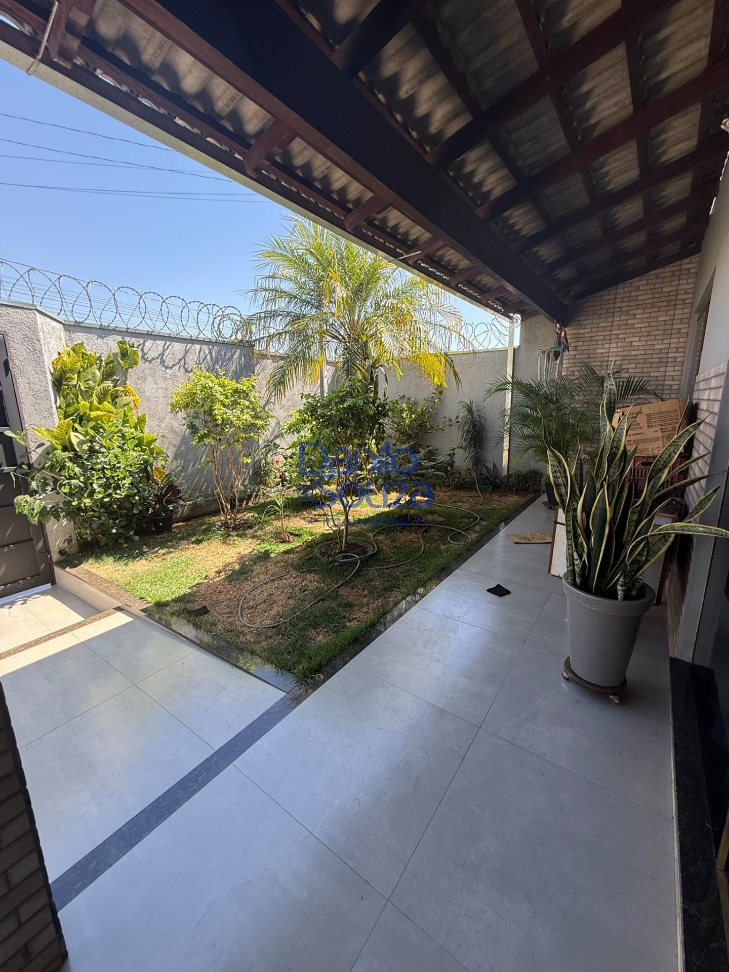 Casa à venda com 3 quartos, 1 suíte, 2 vagas e 300m² no Jardim Europa I, Araxá (MG) — foto 3 de 19