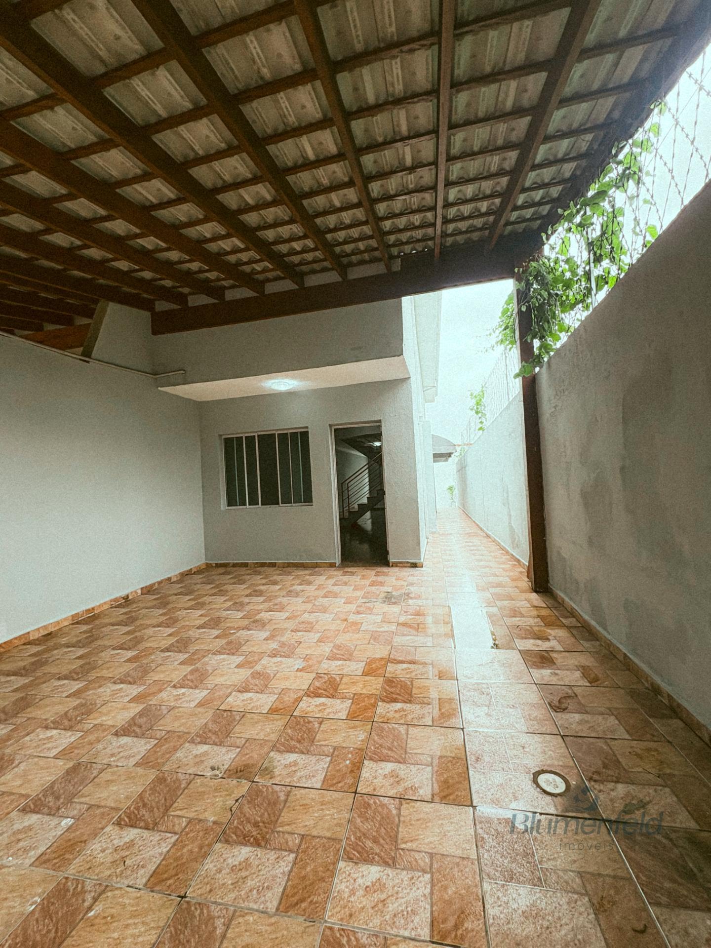 Casa à venda com 3 quartos, 3 suítes, 2 vagas e 120m² no Parque Nossa Senhora do Carmo, Arujá (SP) — foto 2 de 14