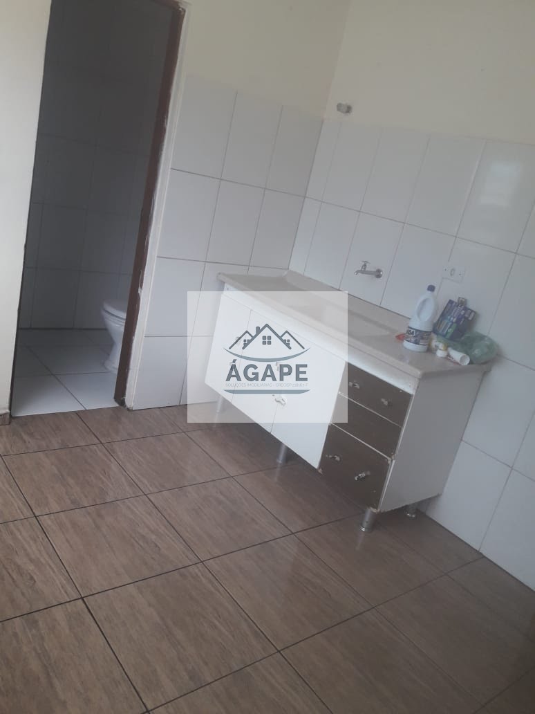 Casa à venda com 6 quartos, 4 banheiros, 2 vagas e 200m² no Conjunto Habitacional Instituto Adventista, São Paulo (SP) — foto 12 de 15