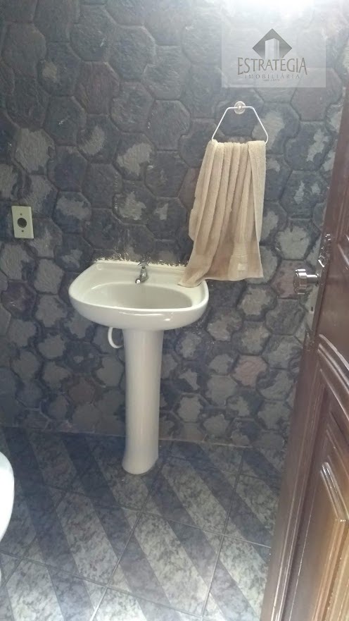 Casa à venda com 3 quartos, 2 banheiros e 2 vagas no Caxambu, Petrópolis (RJ) — foto 8 de 12