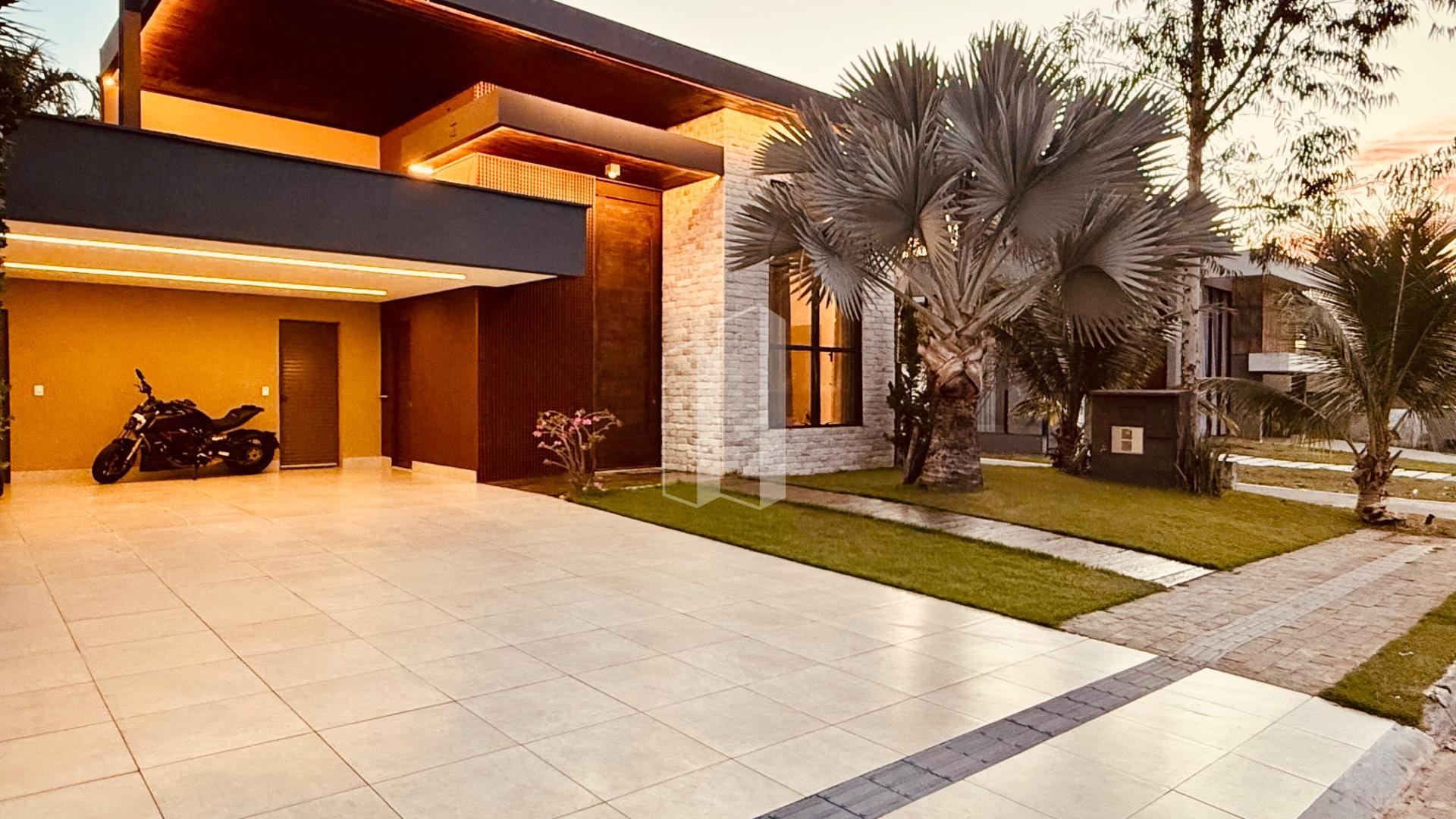 Casa à venda com 3 quartos, 3 suítes, 3 vagas e 240m² no Residencial Goiânia Golfe Clube, Goiânia (GO) — foto 2 de 30