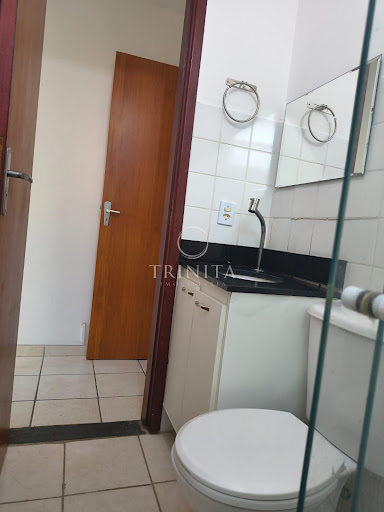 banheiro-trinitaimobiliaria-vivendasretirodosartistas