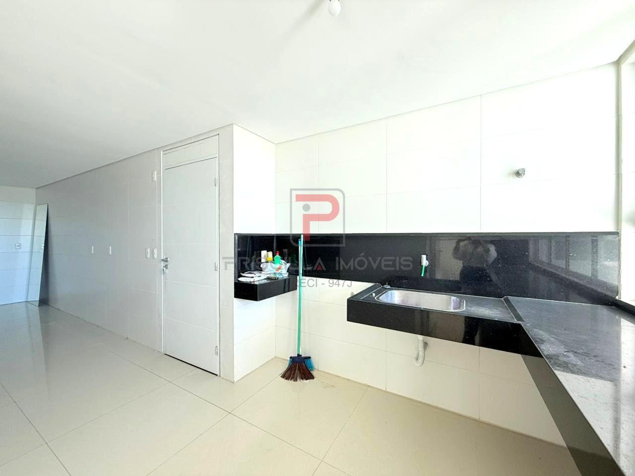 Apartamento à venda com 4 quartos, 4 suítes, 3 vagas e 230m² no Intermares, Cabedelo (PB) — foto 10 de 28