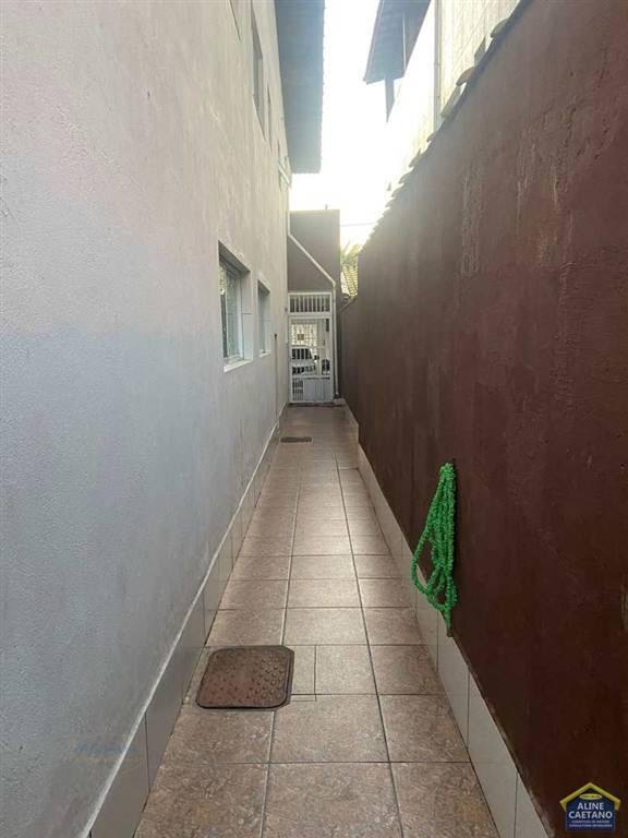 Casa à venda com 3 quartos, 1 suíte, 2 vagas e 118m² no Canto do Forte, Praia Grande (SP) — foto 10 de 21