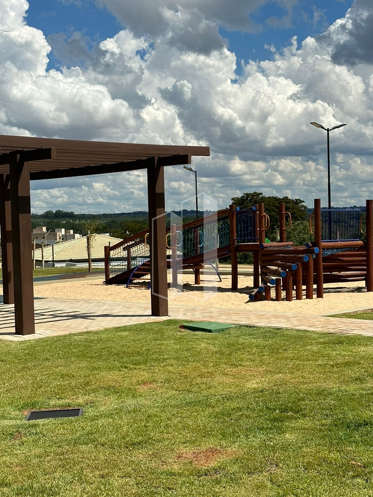 Terreno à venda com 280m² de terreno no Jardins Parma, Senador Canedo (GO) — foto 2 de 8