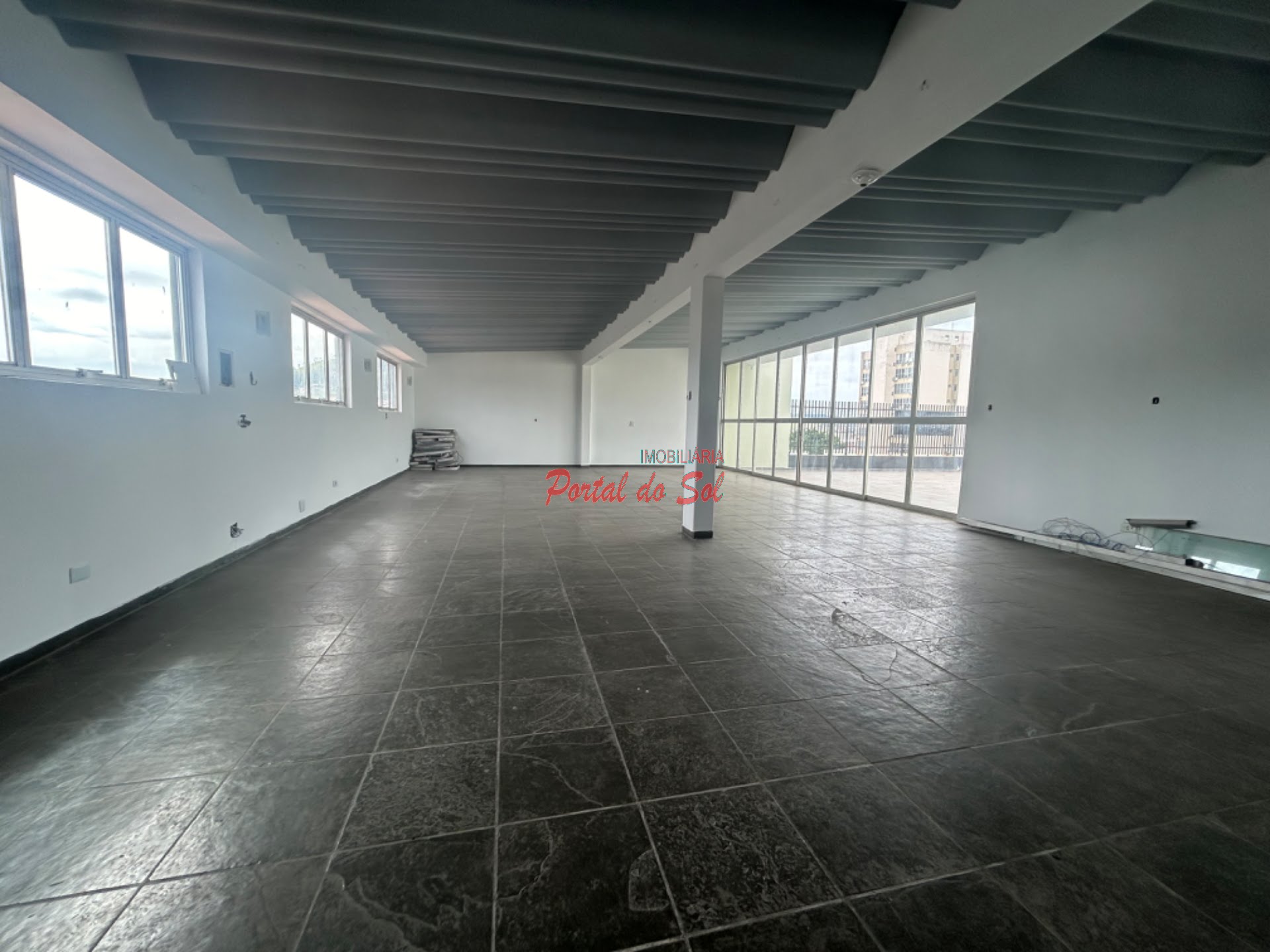 Comercial para alugar com 1 banheiro e 400m² no Centro, Santo Antônio da Platina (PR) — foto 7 de 11