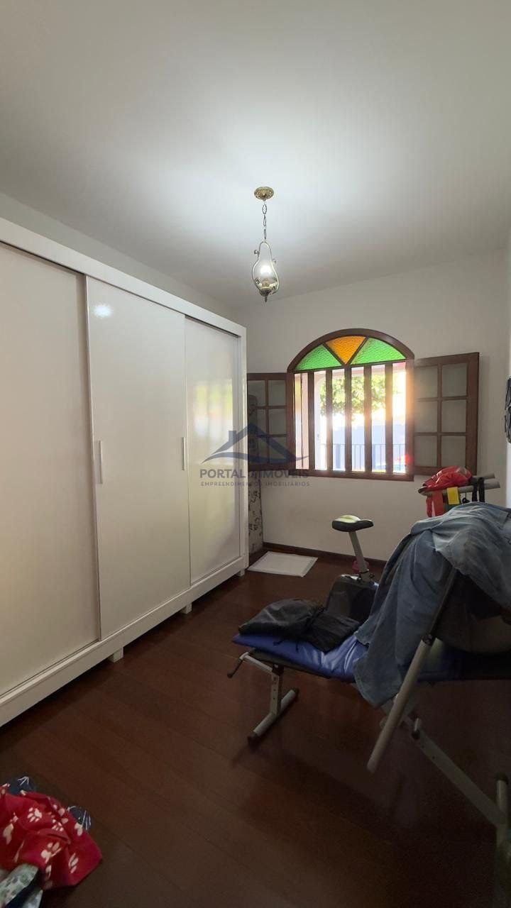 Casa à venda com 5 quartos, 1 suíte, 5 vagas e 360m² no São Cristovao, Sete Lagoas (MG) — foto 13 de 17
