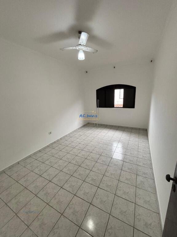 Casa à venda com 2 quartos, 1 suíte, 2 vagas e 150m² no Cidade Ocian, Praia Grande (SP) — foto 16 de 24