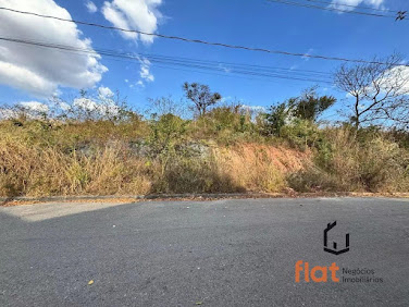 Lote à venda no bairro Castelo Branco, Pará de Minas