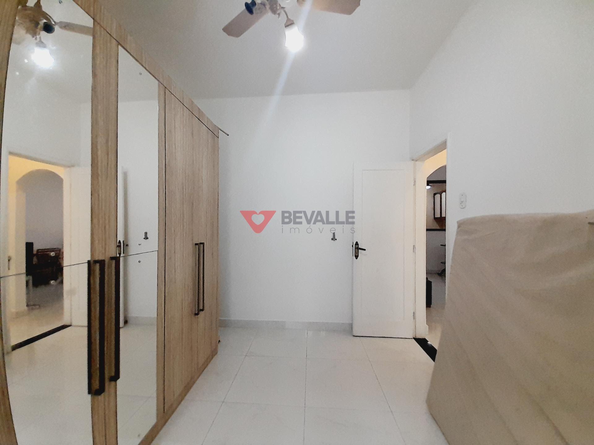 Apartamento à venda com 4 quartos, 2 banheiros e 184m² no Botafogo, Rio de Janeiro (RJ) — foto 9 de 30