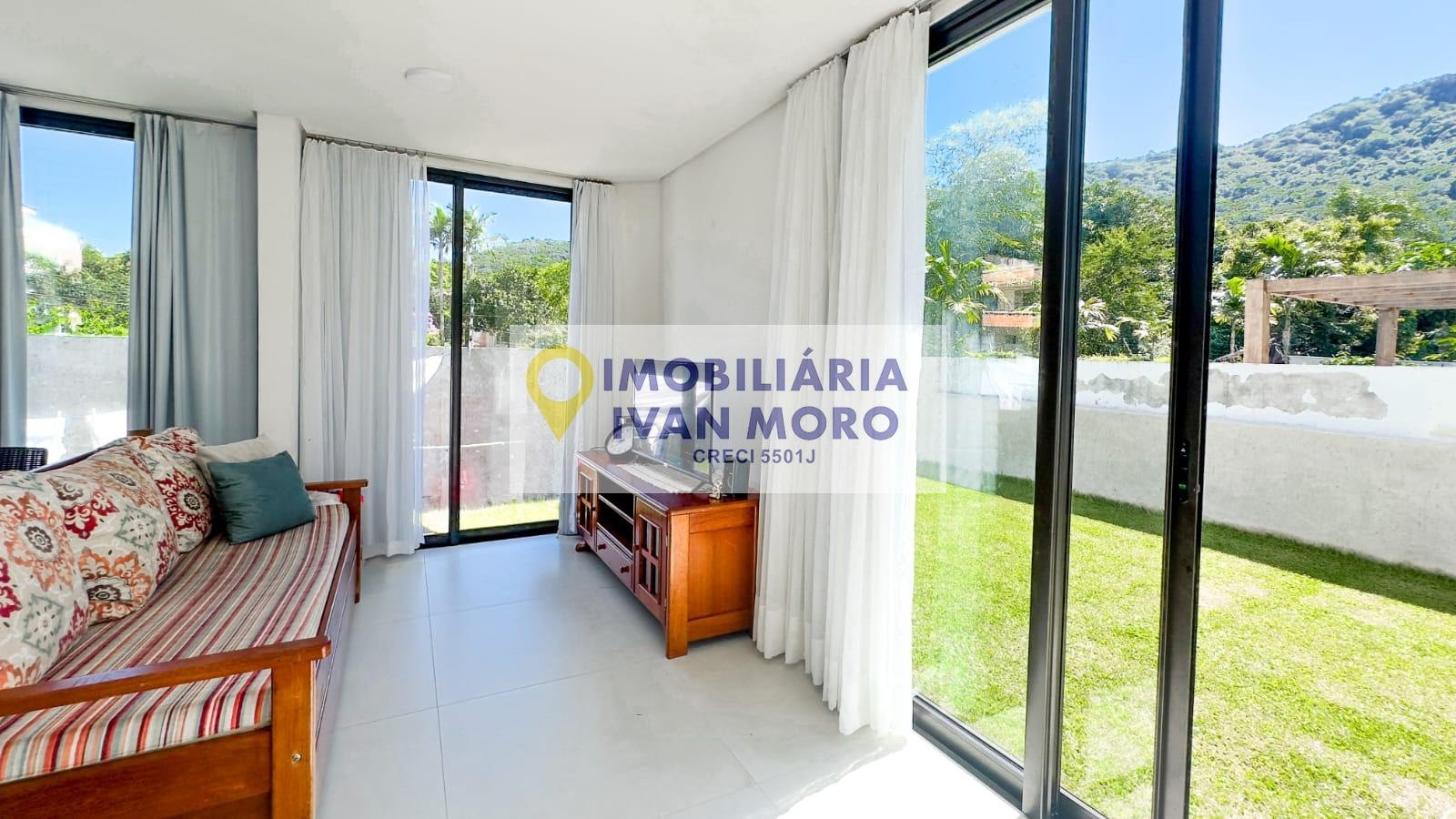 Casa à venda com 4 quartos, 4 suítes, 2 vagas e 288m² no Cachoeira do Bom Jesus, Florianópolis (SC) — foto 8 de 30