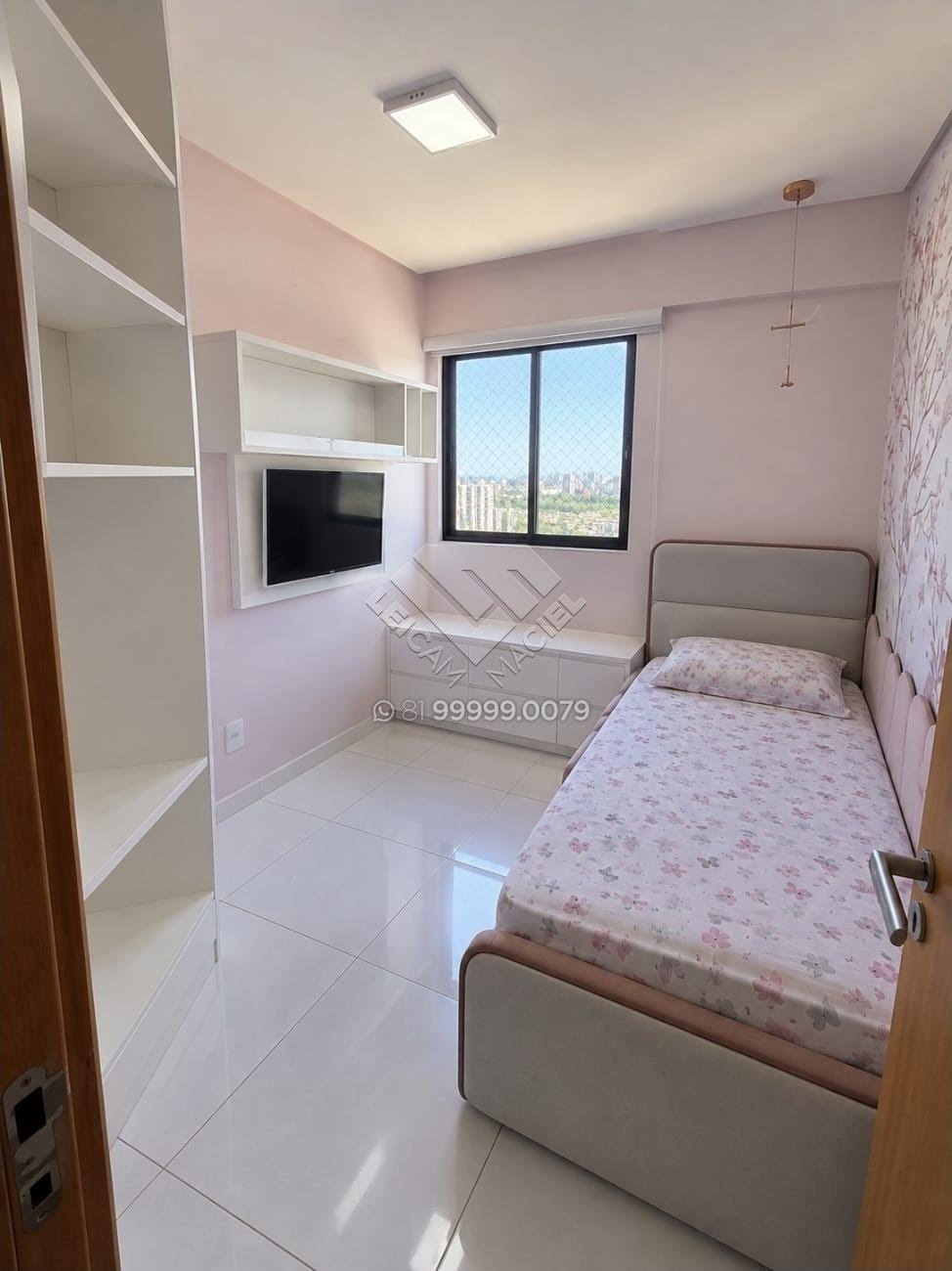 Compre Apartamento à venda na Encruzilhada com 3 quartos, 1 suíte, 64m² e lazer com piscina aquecida. Agende sua visita com Leicam Maciel!