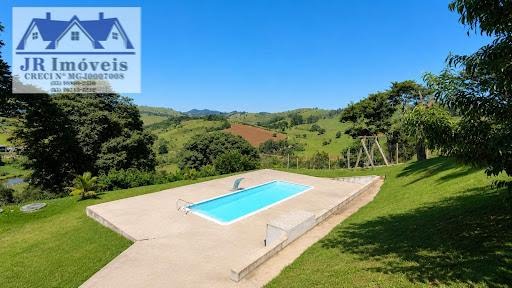 Casa à venda com 5 quartos, 3 suítes, 2 vagas e 300m² no Carneiros, Piranguinho (MG) — foto 2 de 30