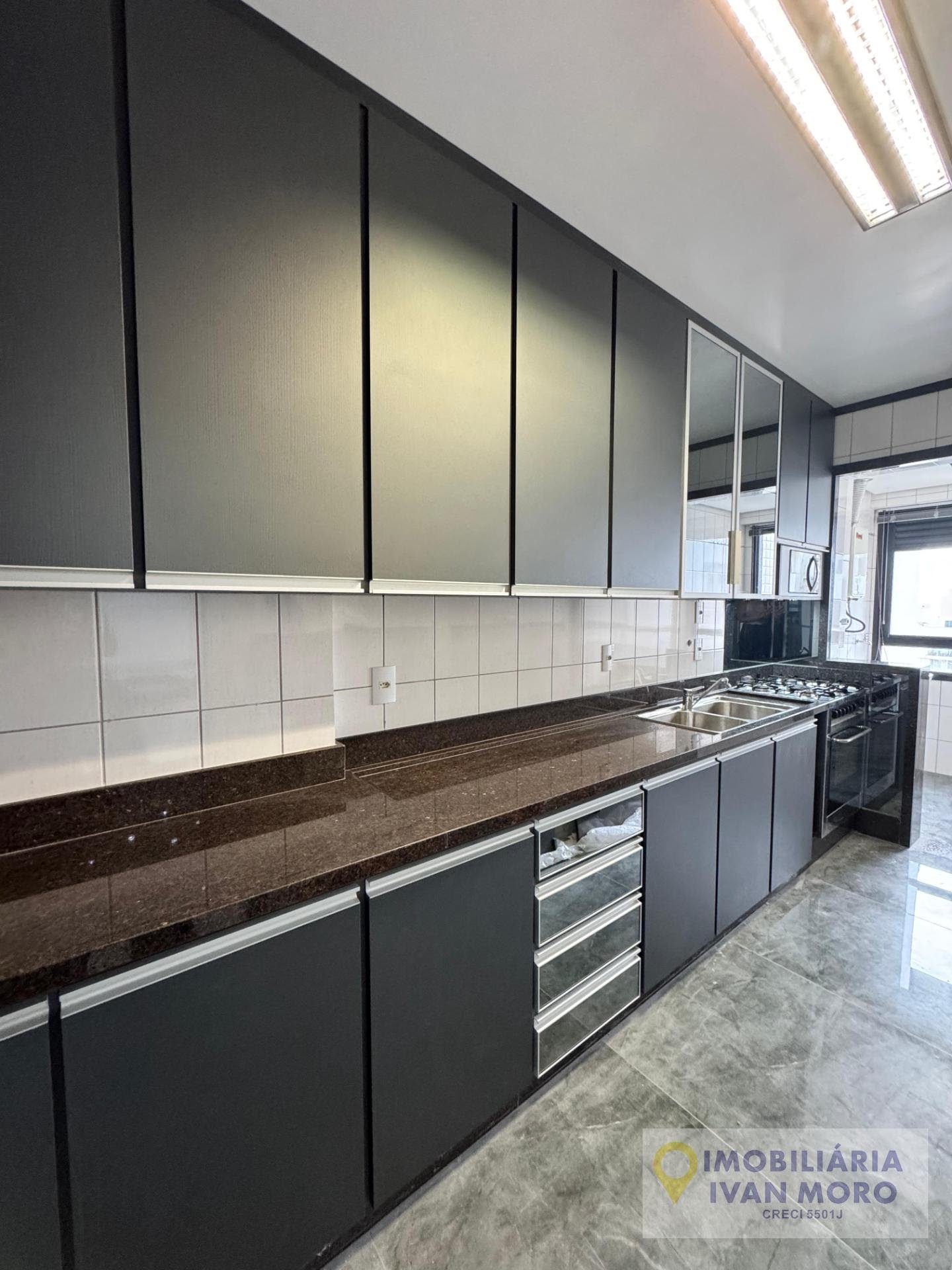 Apartamento à venda com 3 quartos, 1 suíte, 1 vaga e 90m² no Centro, Florianópolis (SC) — foto 6 de 30