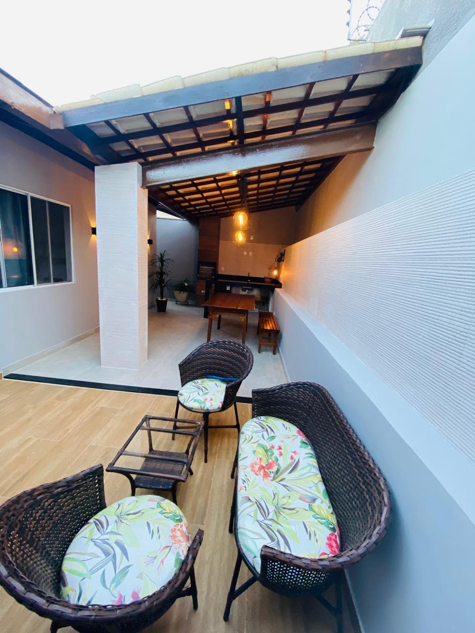 Casa à venda com 3 quartos, 1 suíte, 3 vagas e 175m² no Santa Mônica II, Feira de Santana (BA) — foto 8 de 9