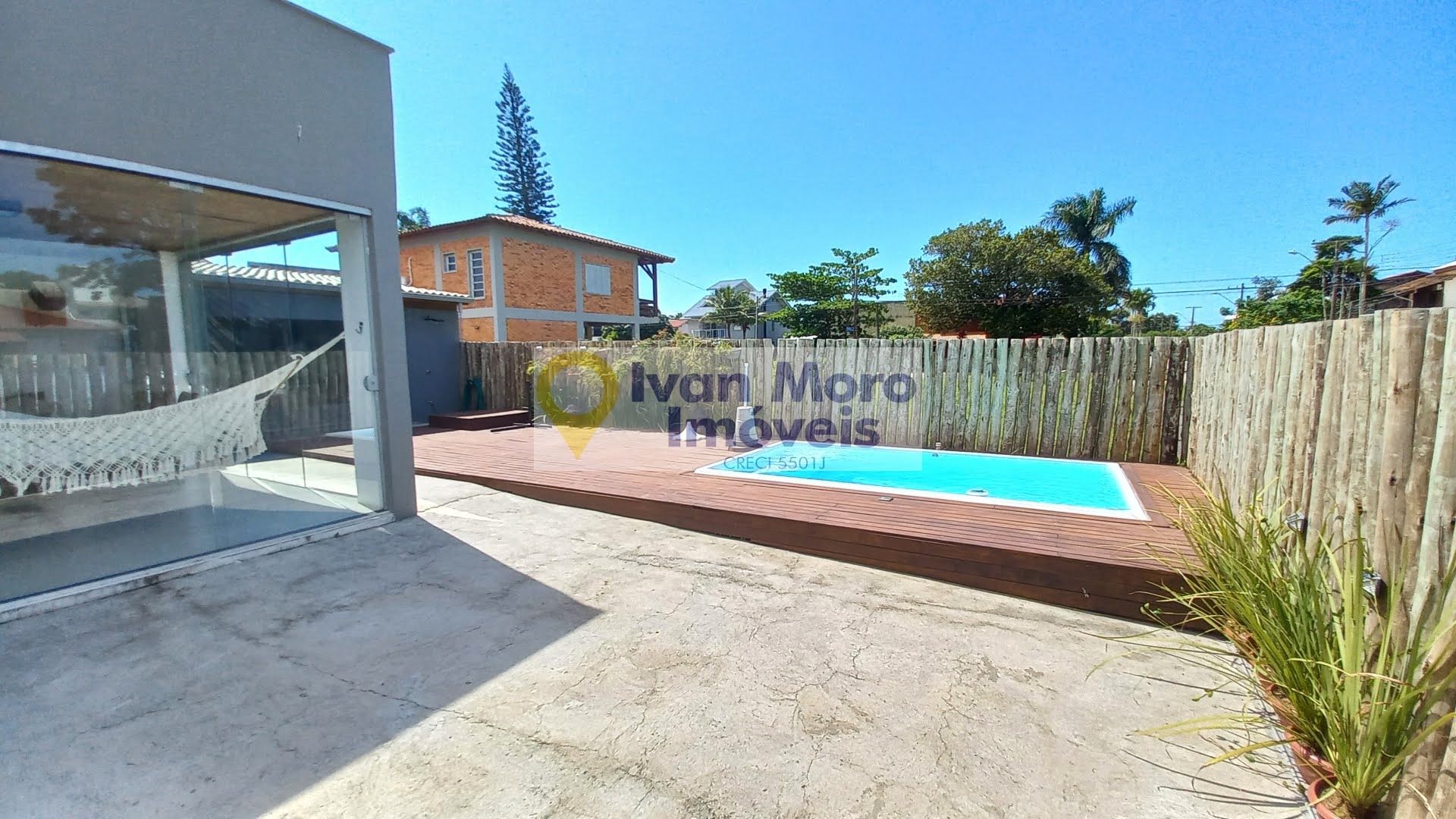 Casa para alugar com 4 quartos, 1 suíte, 3 vagas e 200m² no Daniela, Florianópolis (SC) — foto 3 de 30