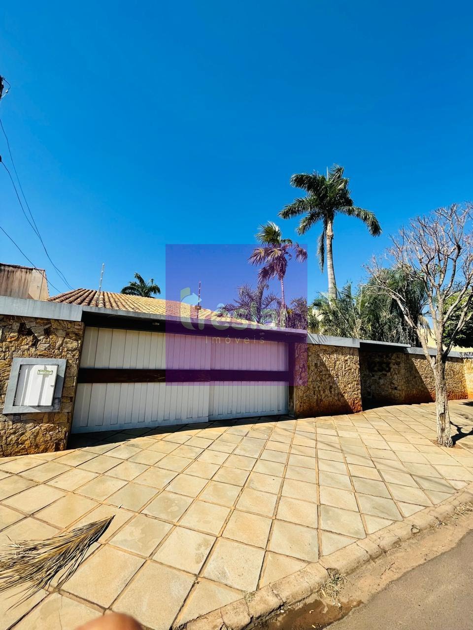 Casa à venda com 3 quartos, 3 banheiros e 403m² no Vila Nova, Três Lagoas — foto principal