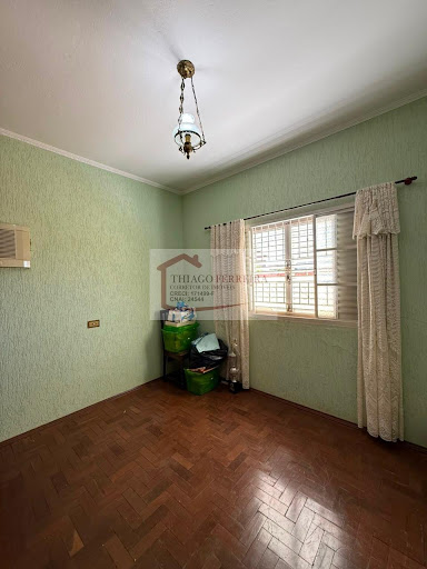 Casa em Bairro Jardim  -  Santa Rita do Passa Quatro