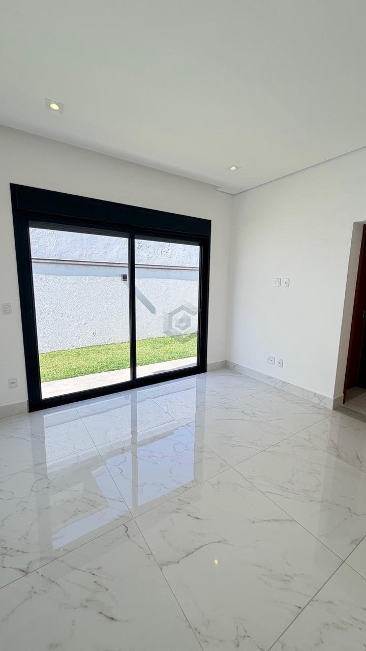 Casa à venda com 4 quartos, 4 suítes, 4 vagas e 210m² no Residencial Cyrela Landscape Esplanada, Votorantim (SP) — foto 14 de 16