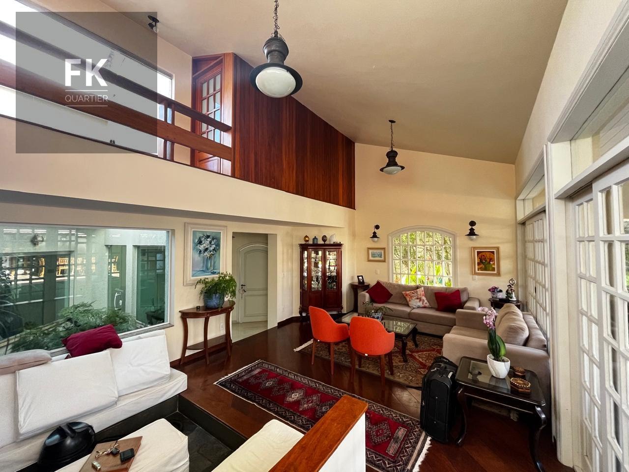 Casa à venda com 3 quartos, 3 suítes, 4 vagas e 270m² no Alphaville Residencial Dois, Barueri (SP) — foto 9 de 13