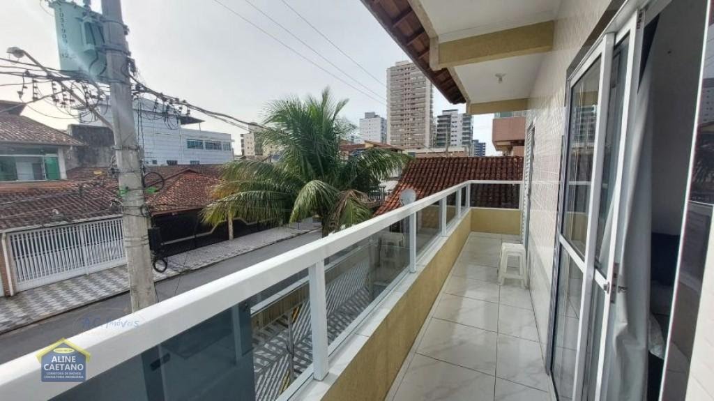 Casa à venda com 3 quartos, 2 banheiros, 1 vaga e 72m² no Vila Assuncao, Praia Grande — foto principal