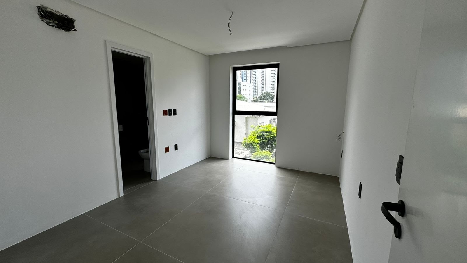Apartamento à venda com 4 quartos, 4 suítes, 3 vagas e 271m² no Casa Forte, Recife (PE) — foto 9 de 29