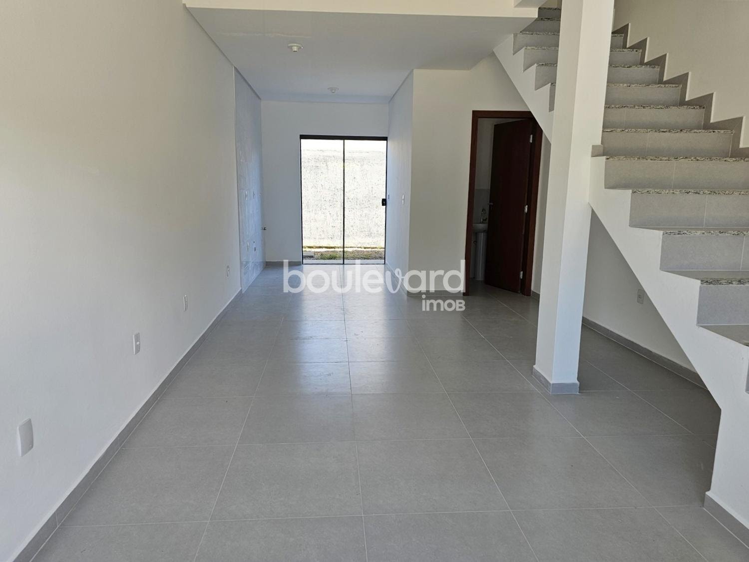 Casa à venda com 2 quartos, 1 banheiro, 1 vaga e 79m² no Real Parque, São José (SC) — foto 4 de 10