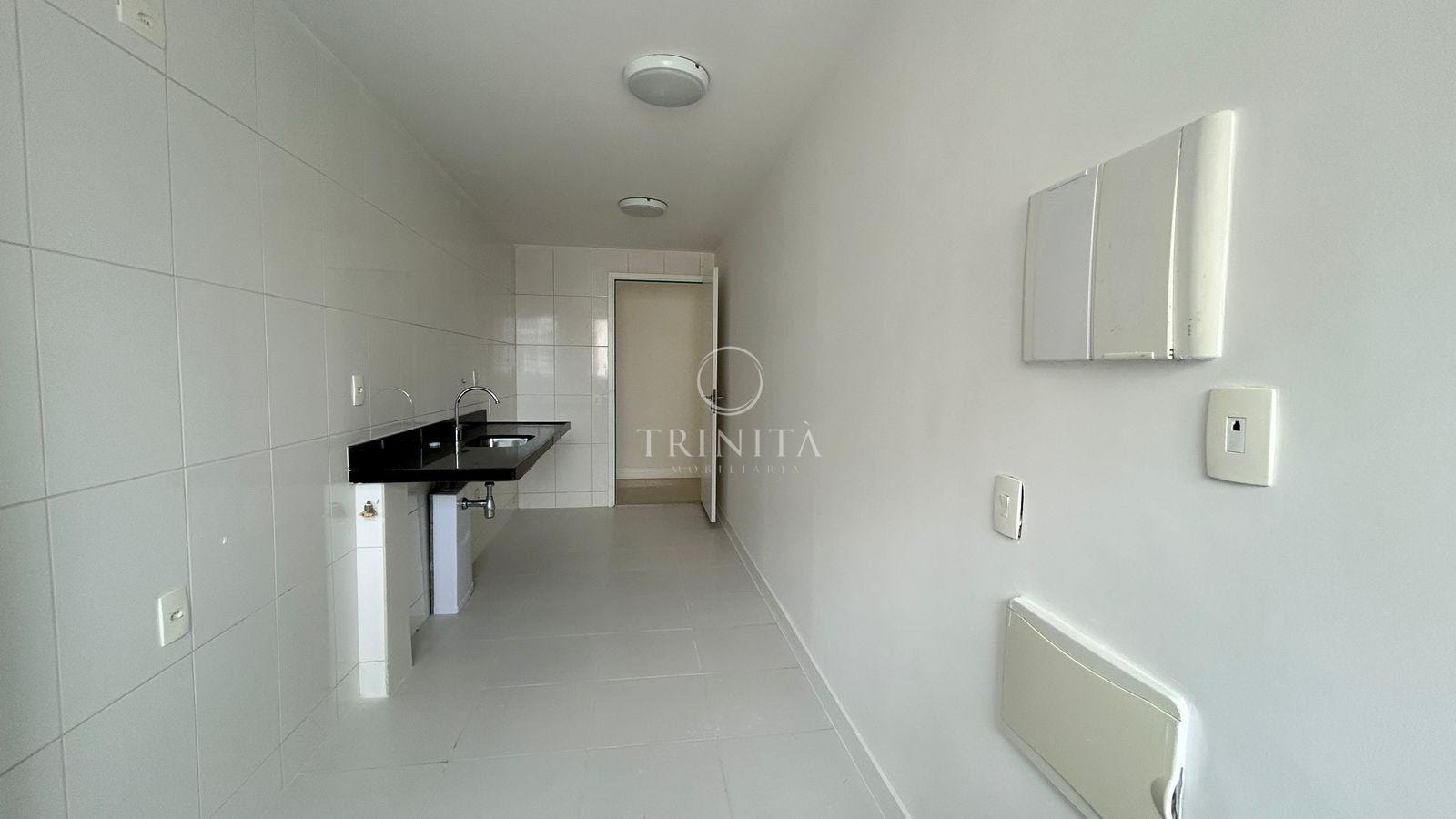 cozinha-trinitaimobiliaria-elos-ilhapura