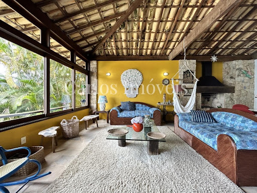 Casa na Praia para Temporada em Angra dos Reis / RJ no bairro Itanema
