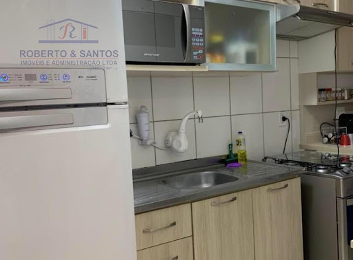 Cozinha com armários
