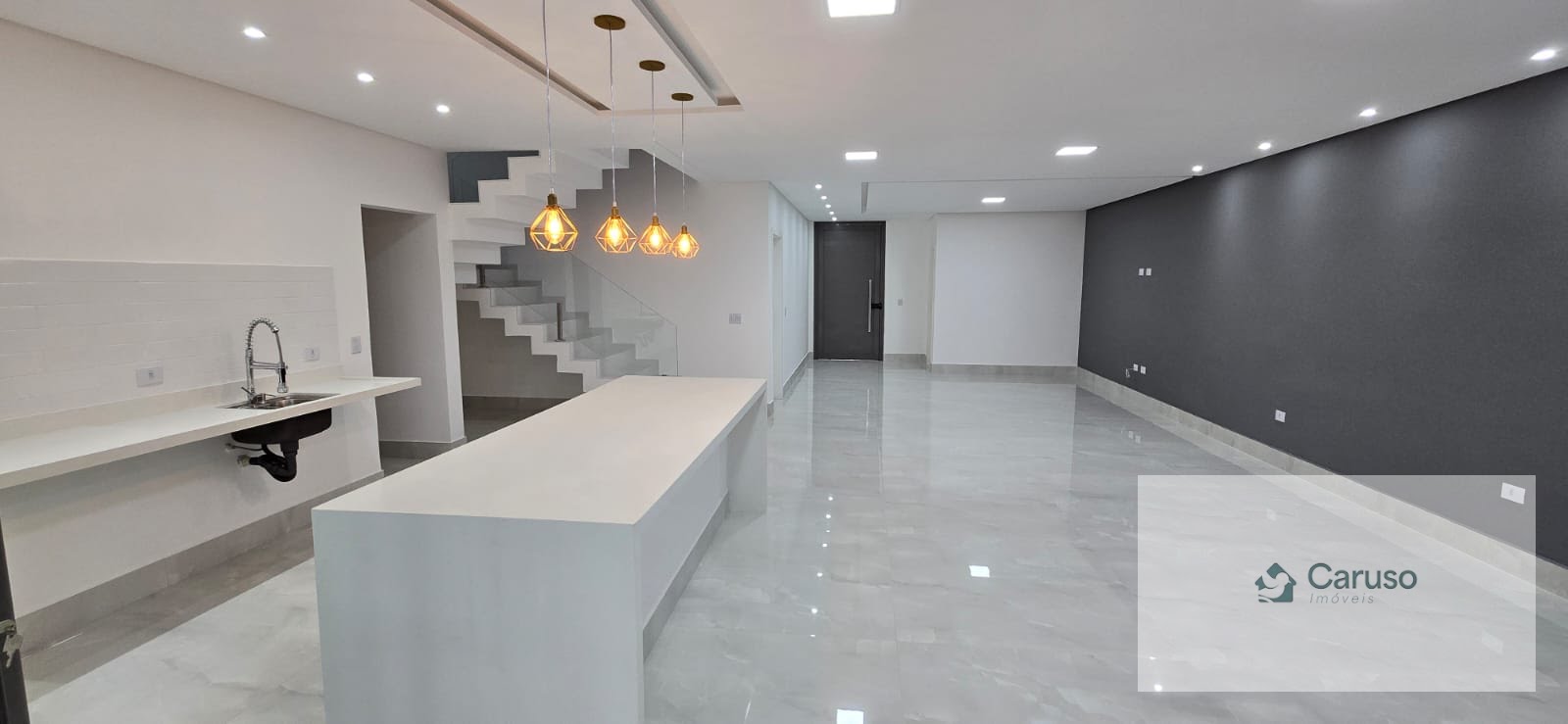 Casa à venda com 4 suítes, 4 vagas e 300m² no Condomínio Real Park, Arujá (SP) — foto 15 de 26