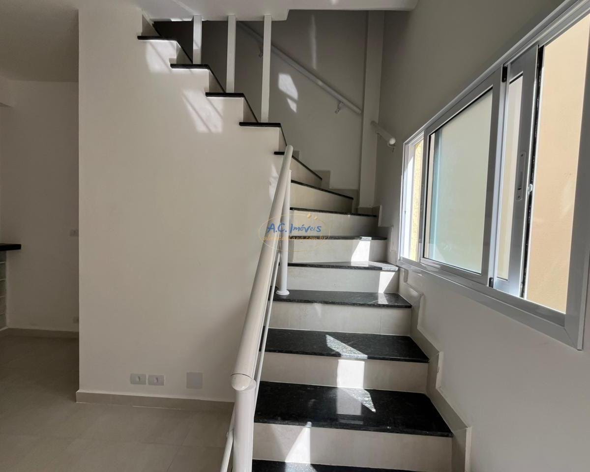 Casa à venda com 2 quartos, 2 banheiros, 1 vaga e 52m² no Aviação, Praia Grande (SP) — foto 7 de 18